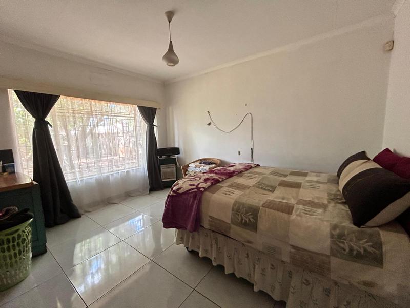 3 Bedroom Property for Sale in Strubenvale Gauteng