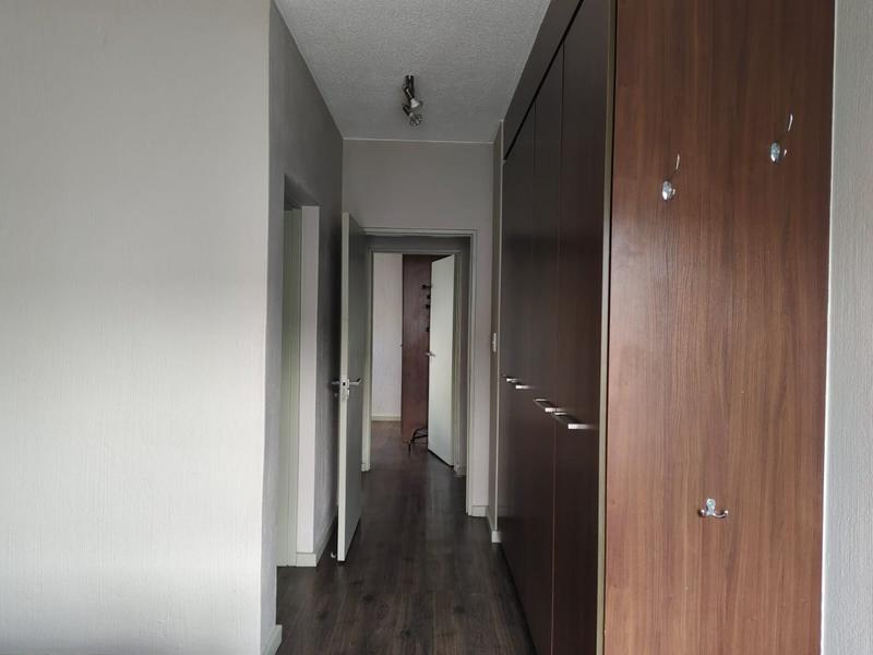 To Let 3 Bedroom Property for Rent in Beverley Gauteng