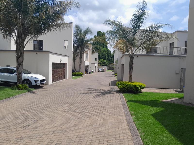 5 Bedroom Property for Sale in Oriel Gauteng