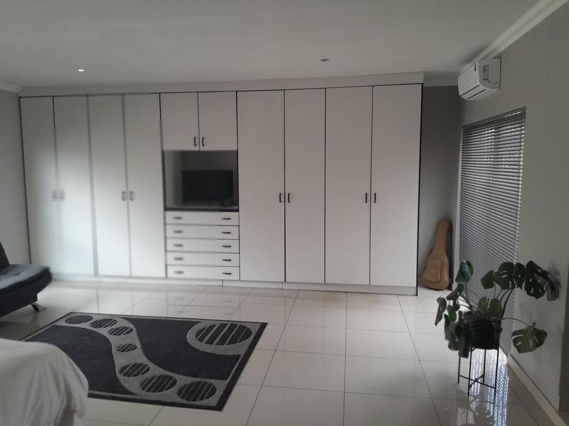 5 Bedroom Property for Sale in Oriel Gauteng