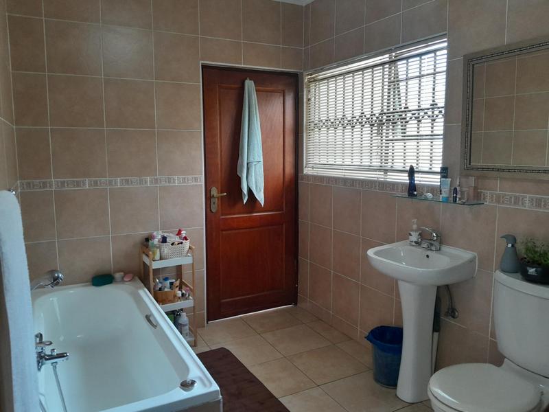 5 Bedroom Property for Sale in Oriel Gauteng