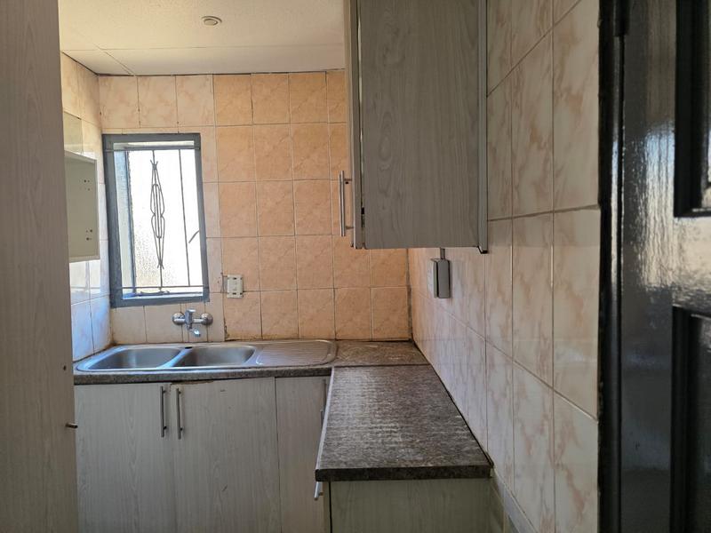 2 Bedroom Property for Sale in Lehae Gauteng