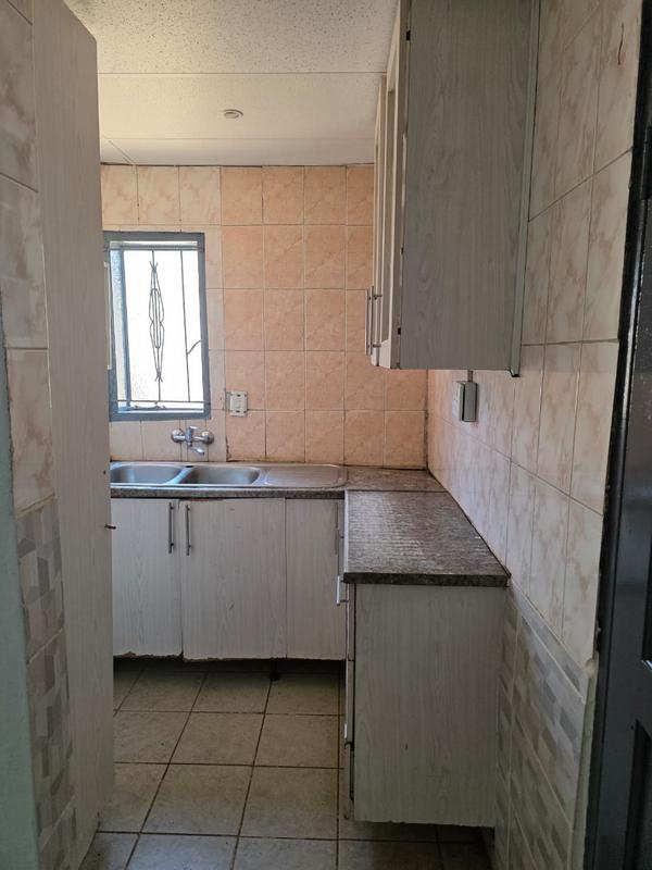 2 Bedroom Property for Sale in Lehae Gauteng