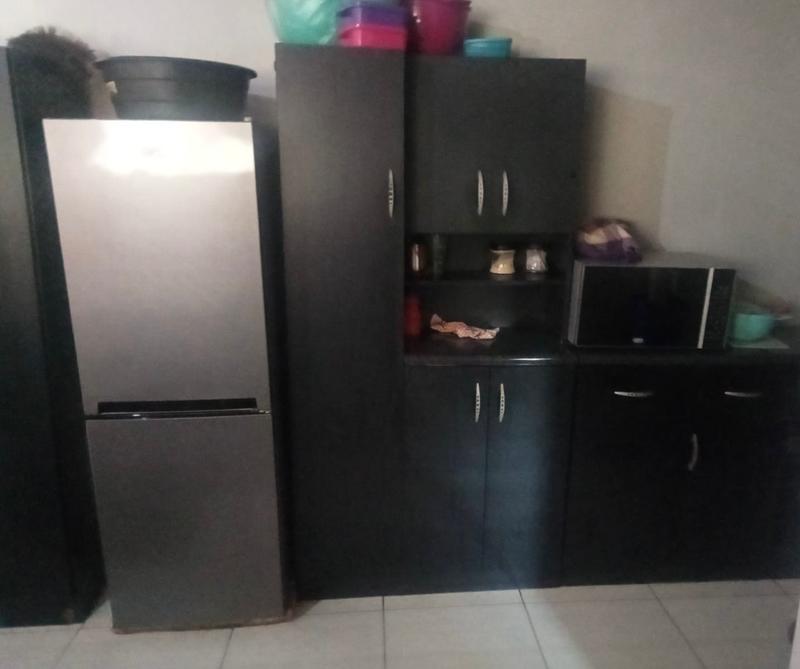 5 Bedroom Property for Sale in Zonkezizwe Gauteng