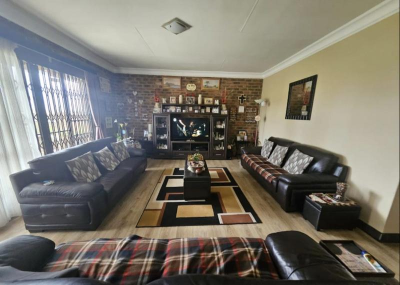 2 Bedroom Property for Sale in Riversdale Gauteng