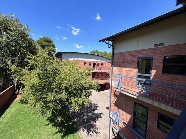 8 Bedroom Property for Sale in Hatfield Gauteng