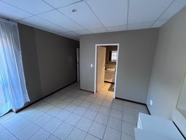 8 Bedroom Property for Sale in Hatfield Gauteng