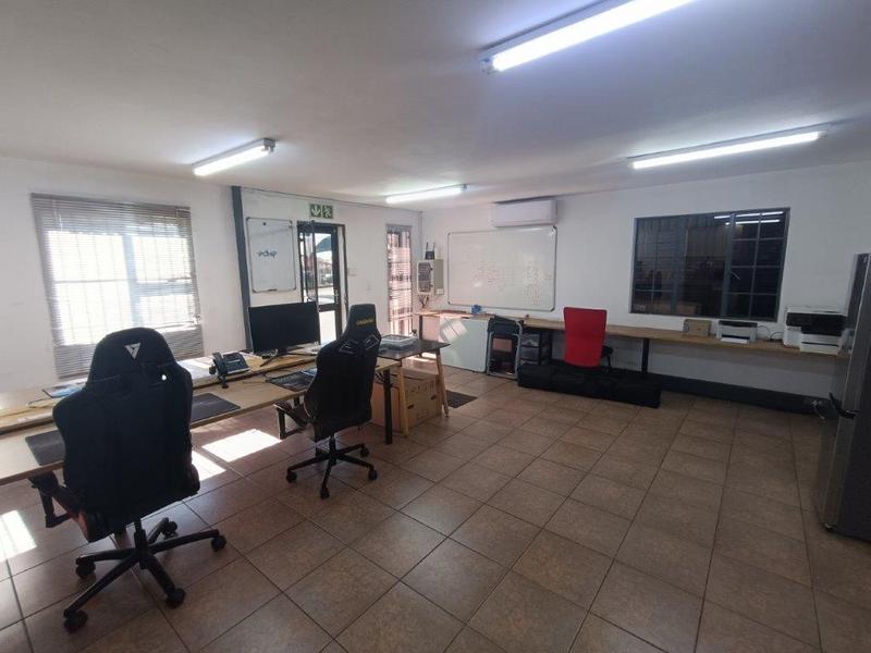 To Let commercial Property for Rent in Princess A H Gauteng
