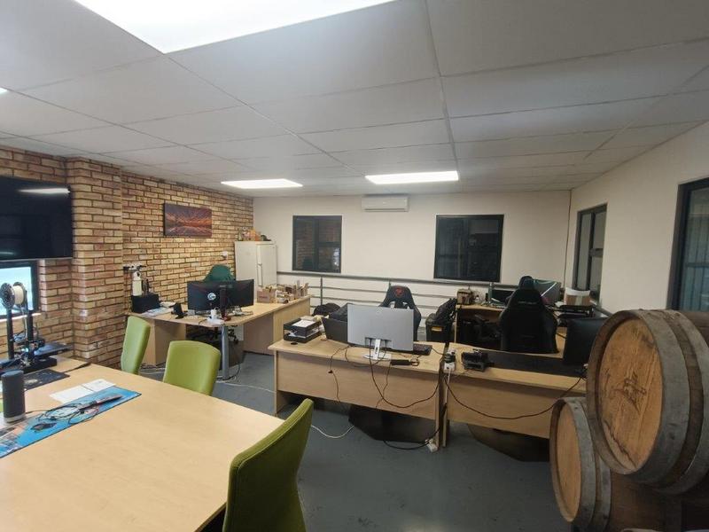 To Let commercial Property for Rent in Princess A H Gauteng