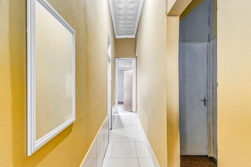 10 Bedroom Property for Sale in Brixton Gauteng