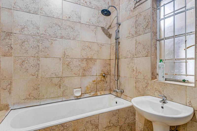 10 Bedroom Property for Sale in Brixton Gauteng