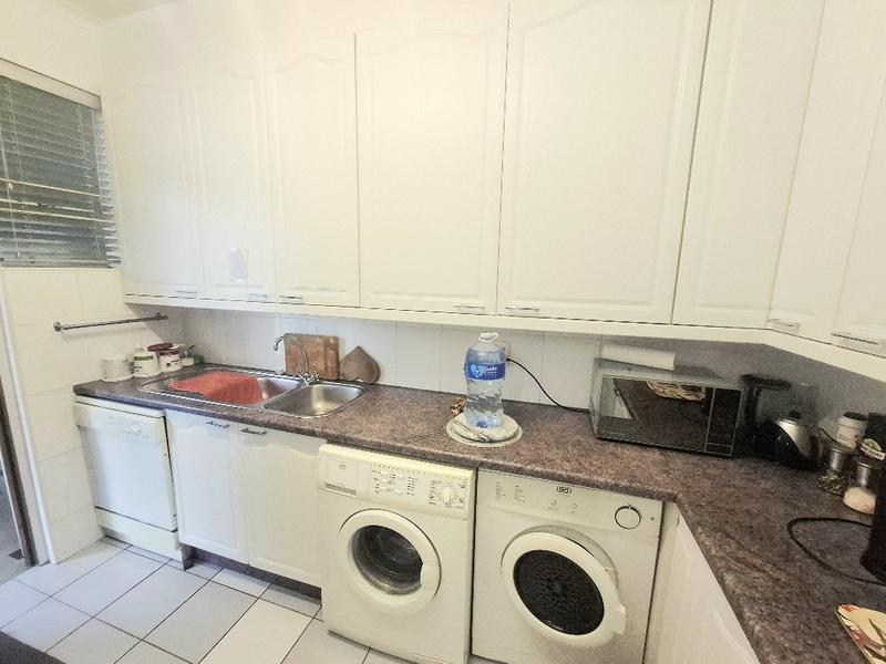 To Let 1 Bedroom Property for Rent in Sandown Gauteng