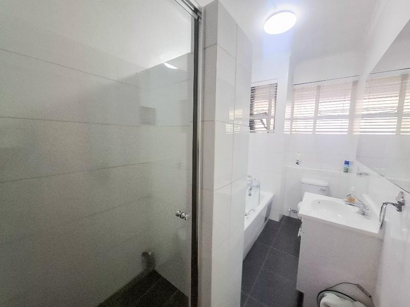 To Let 1 Bedroom Property for Rent in Sandown Gauteng