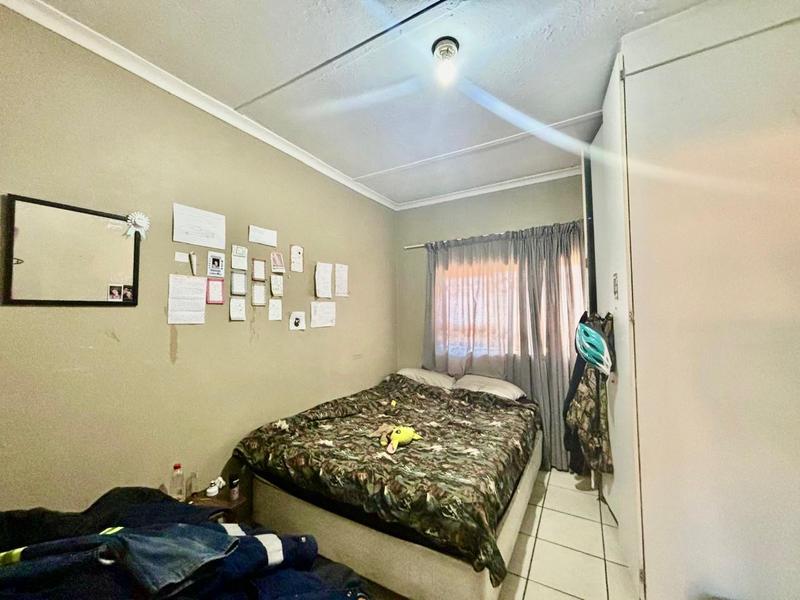 6 Bedroom Property for Sale in Vanderbijlpark CW 5 Gauteng