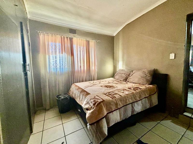 6 Bedroom Property for Sale in Vanderbijlpark CW 5 Gauteng