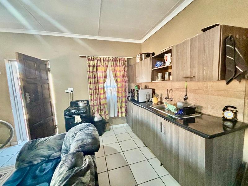 6 Bedroom Property for Sale in Vanderbijlpark CW 5 Gauteng