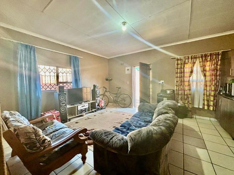 6 Bedroom Property for Sale in Vanderbijlpark CW 5 Gauteng