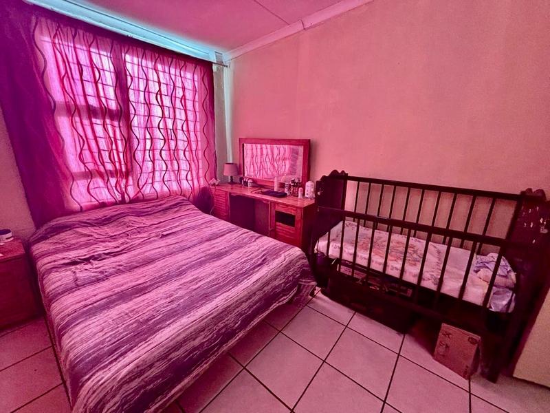 6 Bedroom Property for Sale in Vanderbijlpark CW 5 Gauteng