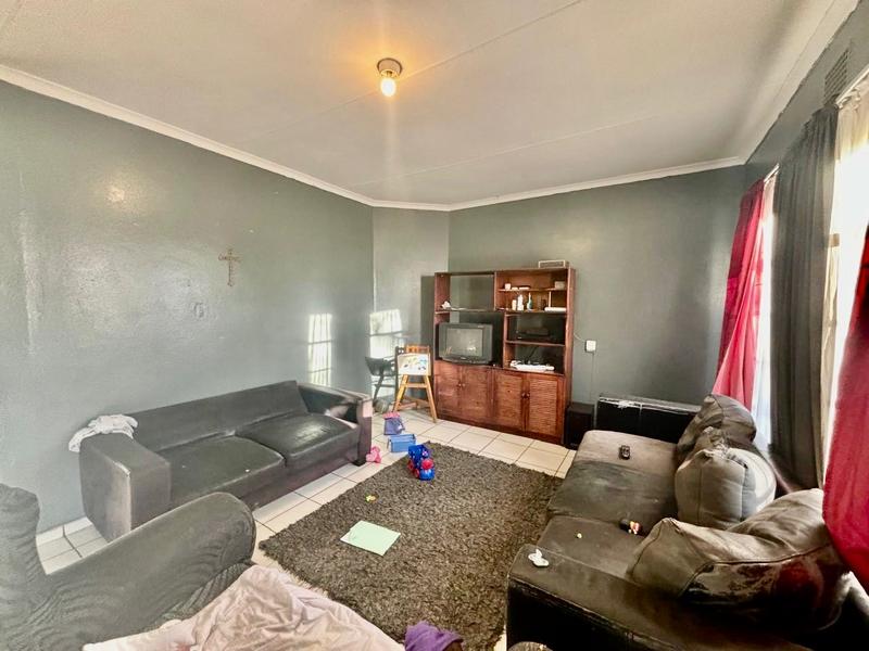 6 Bedroom Property for Sale in Vanderbijlpark CW 5 Gauteng