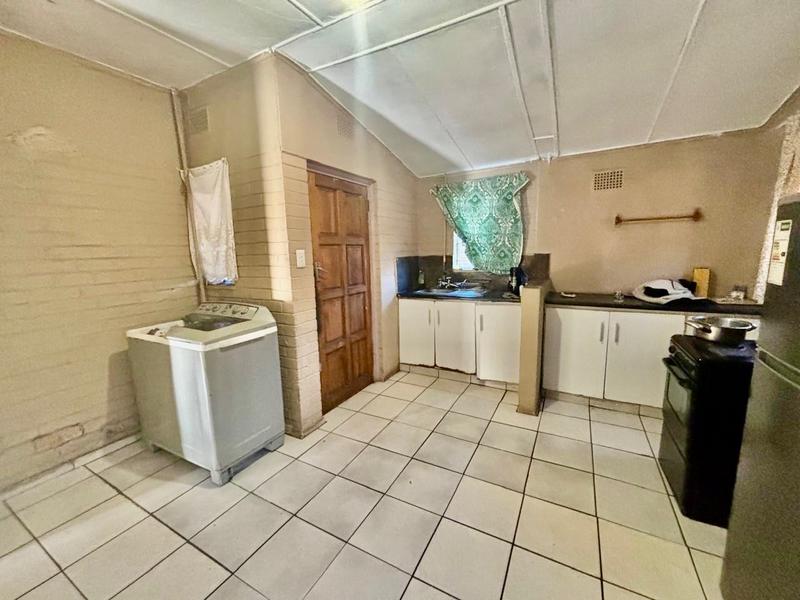 6 Bedroom Property for Sale in Vanderbijlpark CW 5 Gauteng