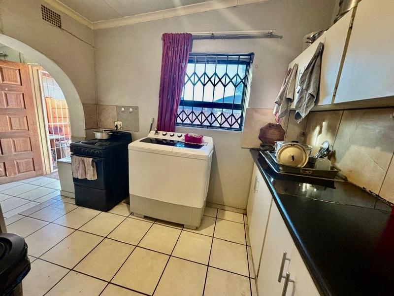 6 Bedroom Property for Sale in Vanderbijlpark CW 5 Gauteng