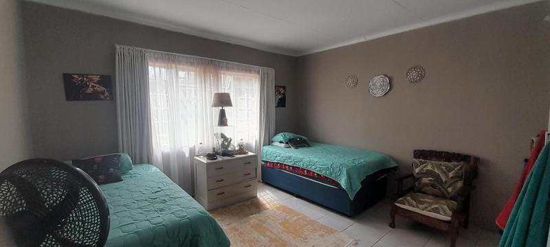 To Let 2 Bedroom Property for Rent in Mnandi Gauteng