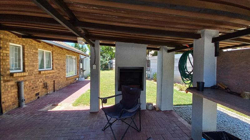 To Let 3 Bedroom Property for Rent in The Reeds Gauteng