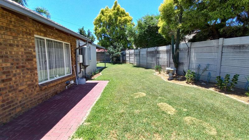 To Let 3 Bedroom Property for Rent in The Reeds Gauteng