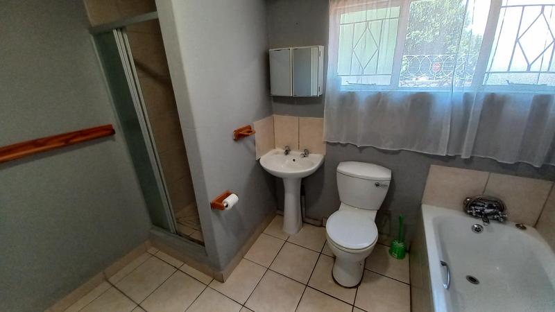 To Let 3 Bedroom Property for Rent in The Reeds Gauteng