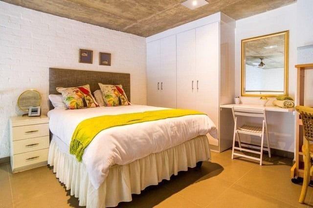 1 Bedroom Property for Sale in Clydesdale Gauteng