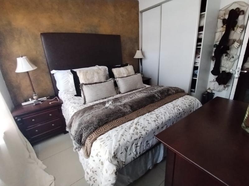 5 Bedroom Property for Sale in Amberfield Heights Gauteng