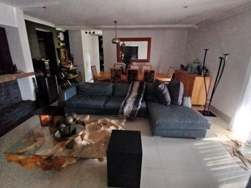 5 Bedroom Property for Sale in Amberfield Heights Gauteng