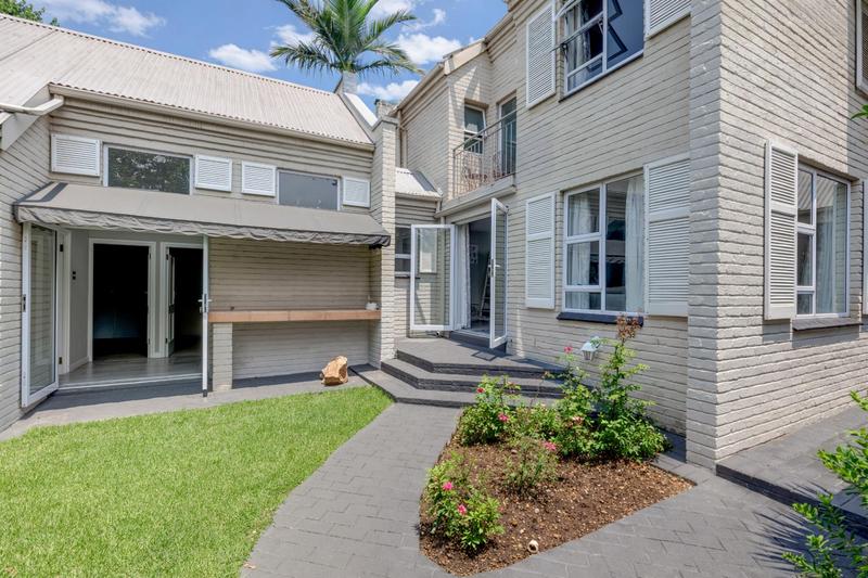 3 Bedroom Property for Sale in Fourways Gardens Gauteng