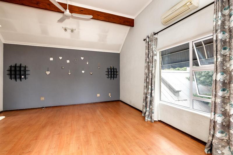 3 Bedroom Property for Sale in Fourways Gardens Gauteng