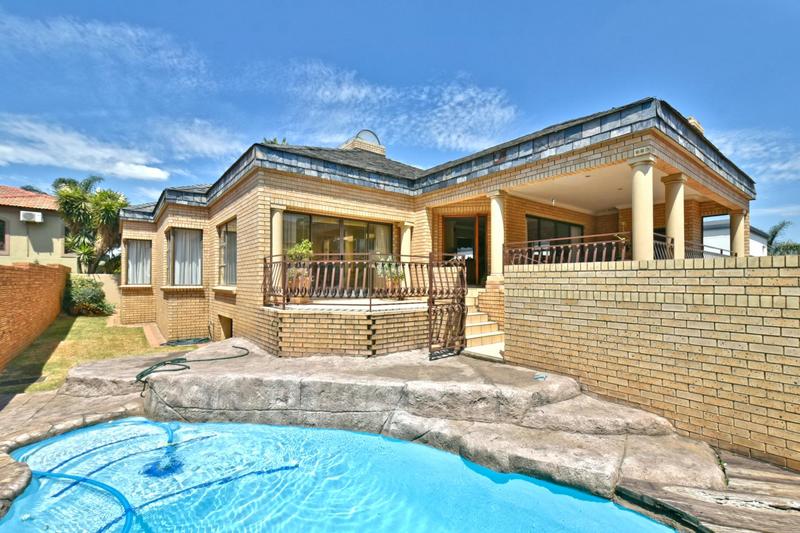 3 Bedroom Property for Sale in Bassonia Gauteng
