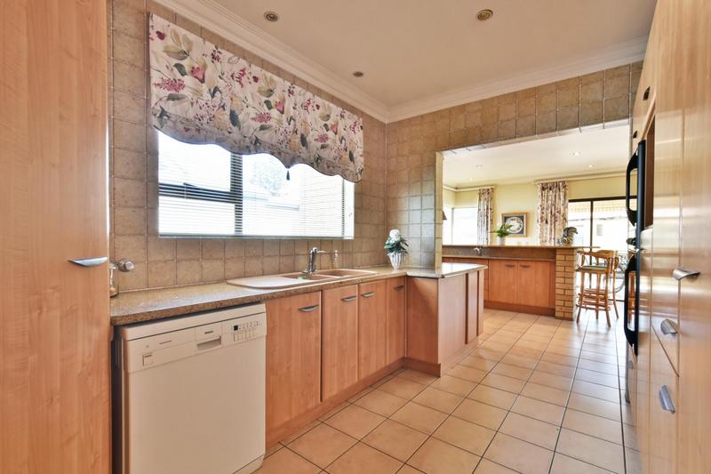 3 Bedroom Property for Sale in Bassonia Gauteng