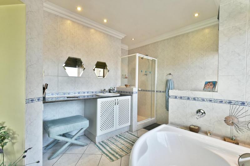 3 Bedroom Property for Sale in Bassonia Gauteng