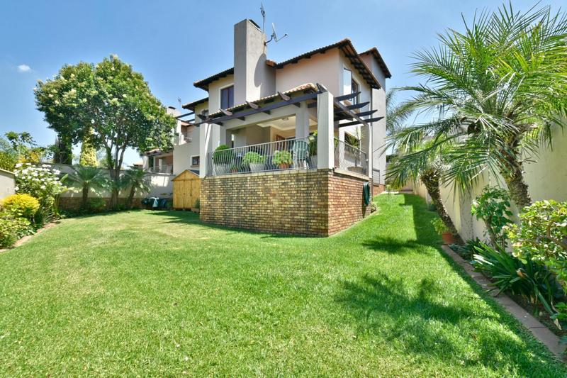 3 Bedroom Property for Sale in Glenvista Gauteng