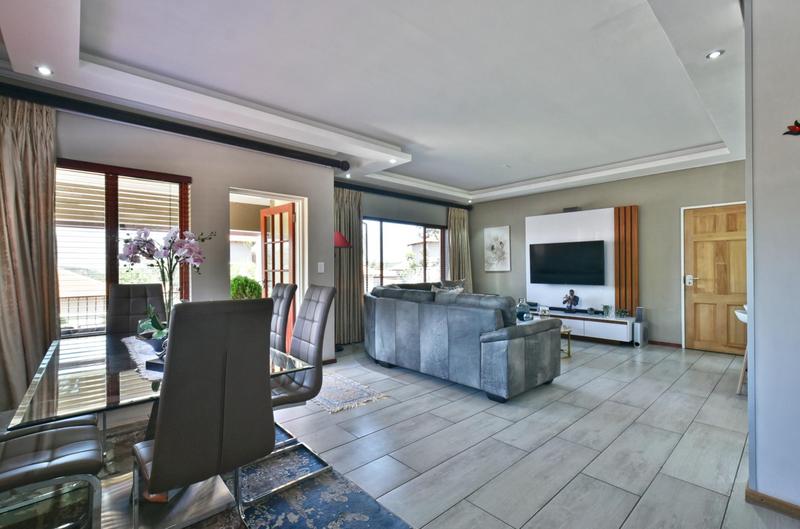 3 Bedroom Property for Sale in Glenvista Gauteng