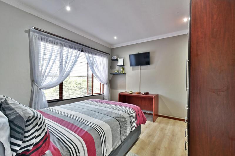 3 Bedroom Property for Sale in Glenvista Gauteng