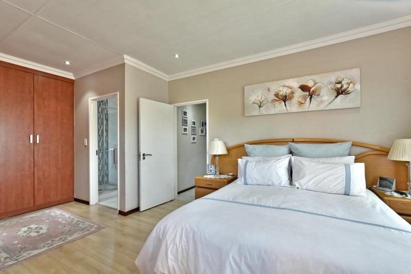 3 Bedroom Property for Sale in Glenvista Gauteng