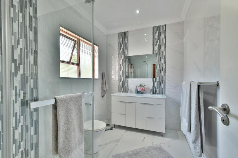 3 Bedroom Property for Sale in Glenvista Gauteng