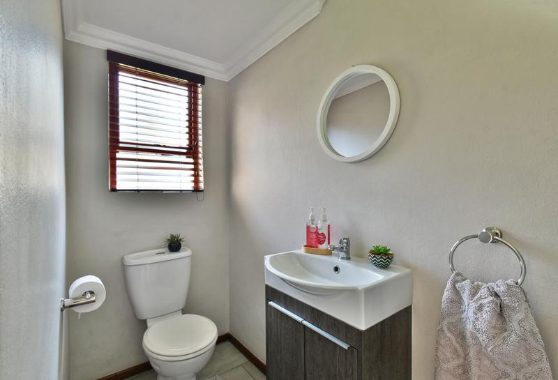 3 Bedroom Property for Sale in Glenvista Gauteng