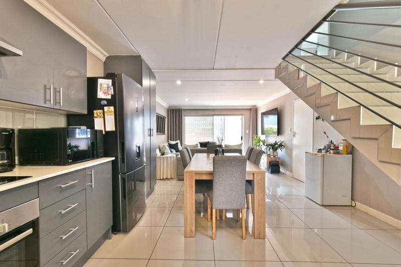 3 Bedroom Property for Sale in Ferndale Gauteng