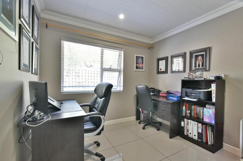 3 Bedroom Property for Sale in Ferndale Gauteng