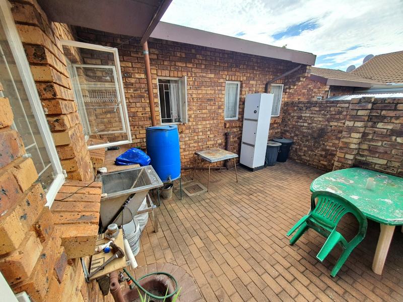 2 Bedroom Property for Sale in Clarina Gauteng
