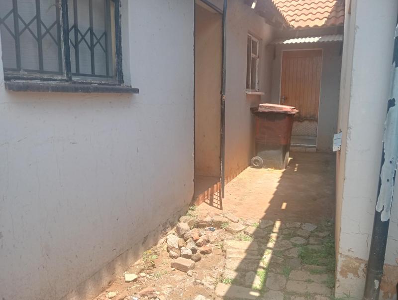 3 Bedroom Property for Sale in Protea Glen Gauteng