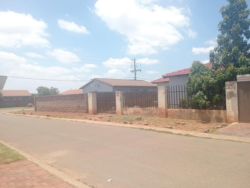 3 Bedroom Property for Sale in Protea Glen Gauteng