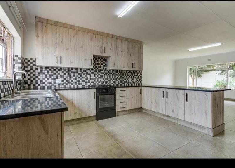 3 Bedroom Property for Sale in Fairlead Gauteng