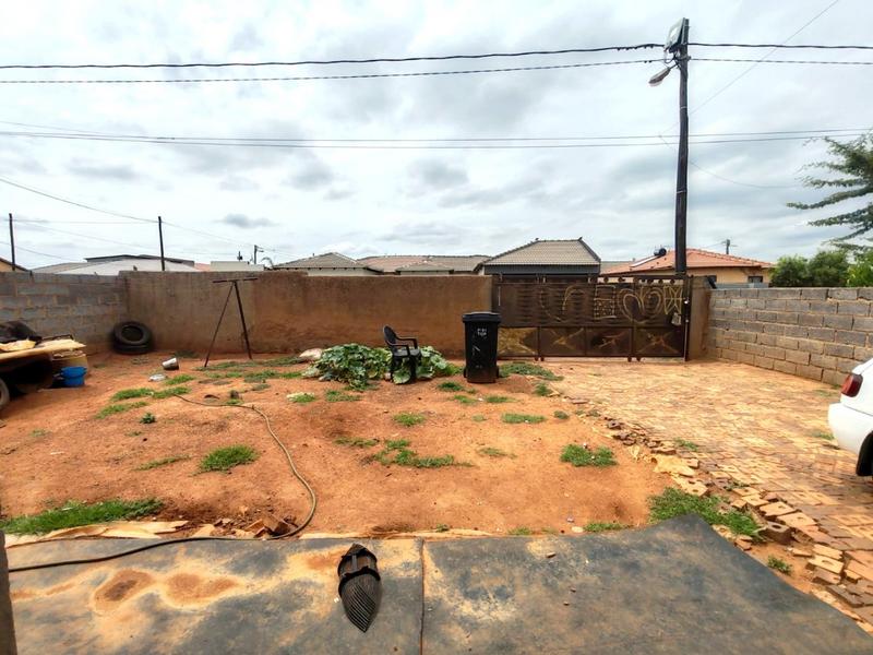 3 Bedroom Property for Sale in Protea Glen Gauteng